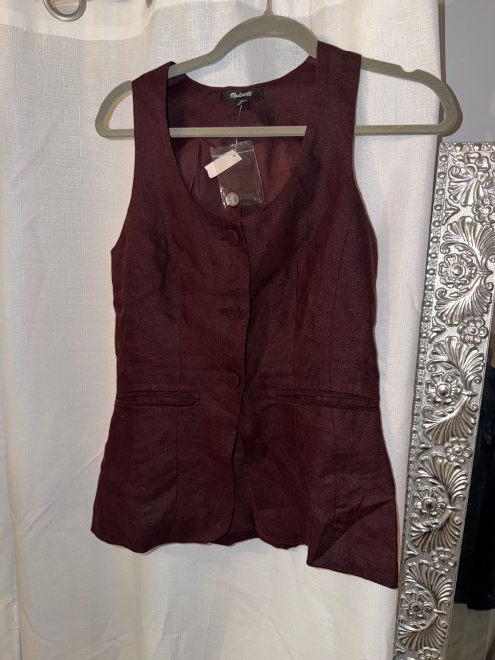 Madewell - Sleeveless Button Front Vest in Deep Burgundy